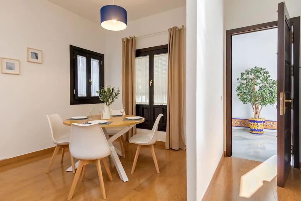 סביליה Jdcbi - Peaceful Lovely Apartment In City Center מראה חיצוני תמונה