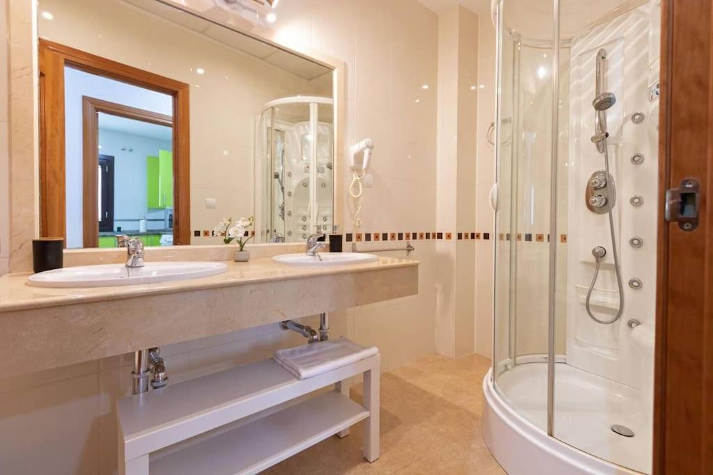 סביליה Jdcbi - Peaceful Lovely Apartment In City Center מראה חיצוני תמונה
